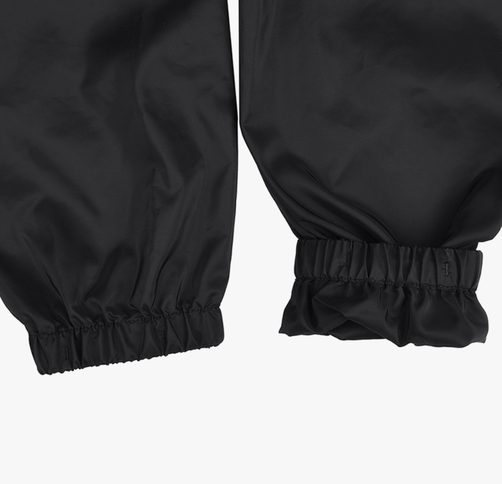 [Authentic][New] PRADA Triangle Logo K-Way Hooded Windbreaker Jacket Black SGA466 106O F0002 (Size 52/L)