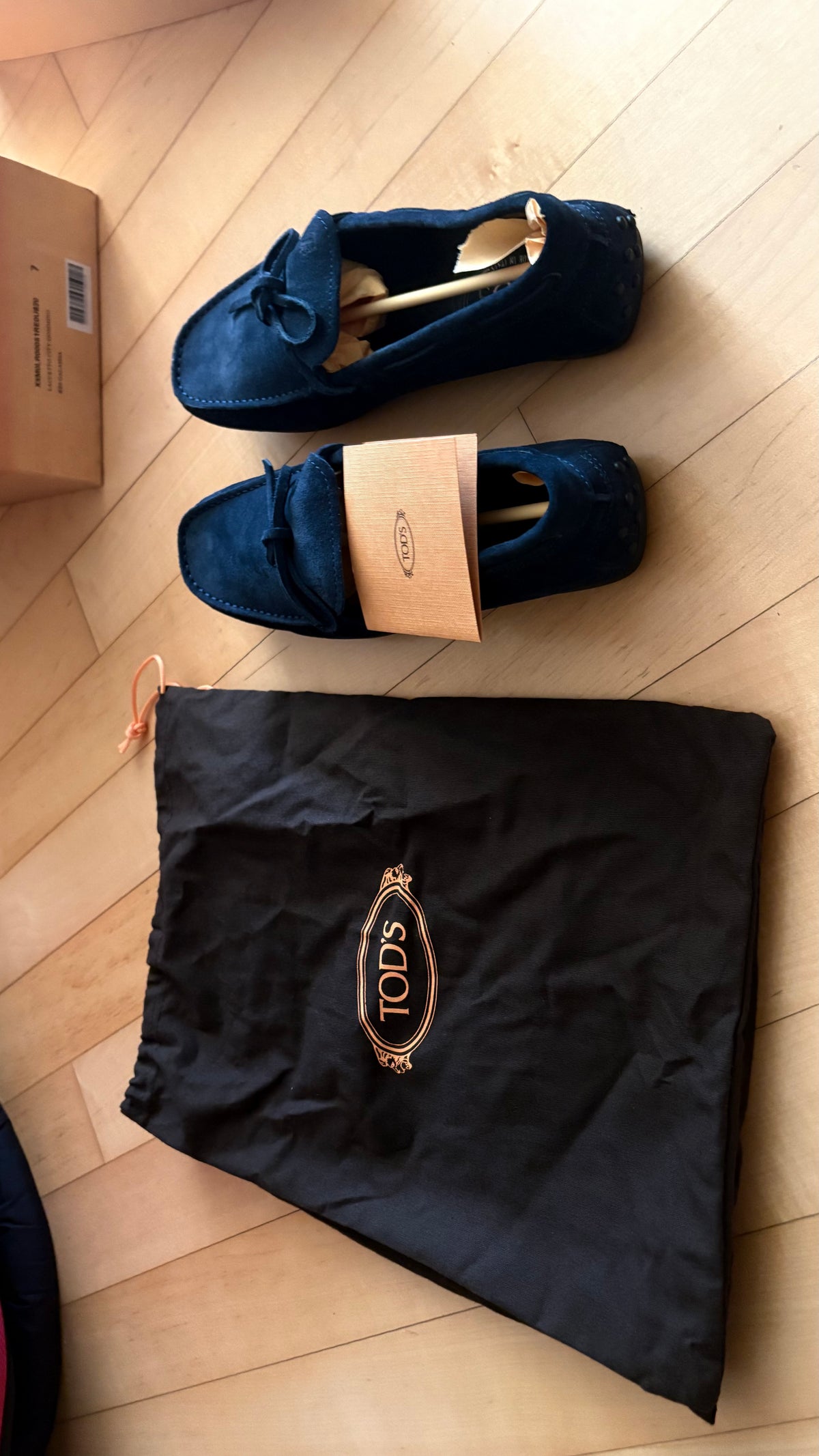 [정품][새제품] TOD'S 남성 스웨이드 로퍼 드라이빙 슈즈