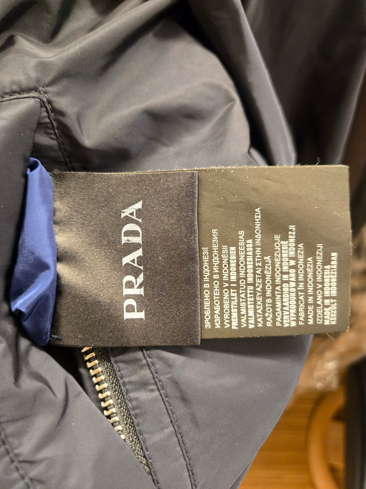 [중고명품] PRADA 프라다 SGH754 남성 리버시블 나일론 후드 자켓 블랙 블루 사이즈 52