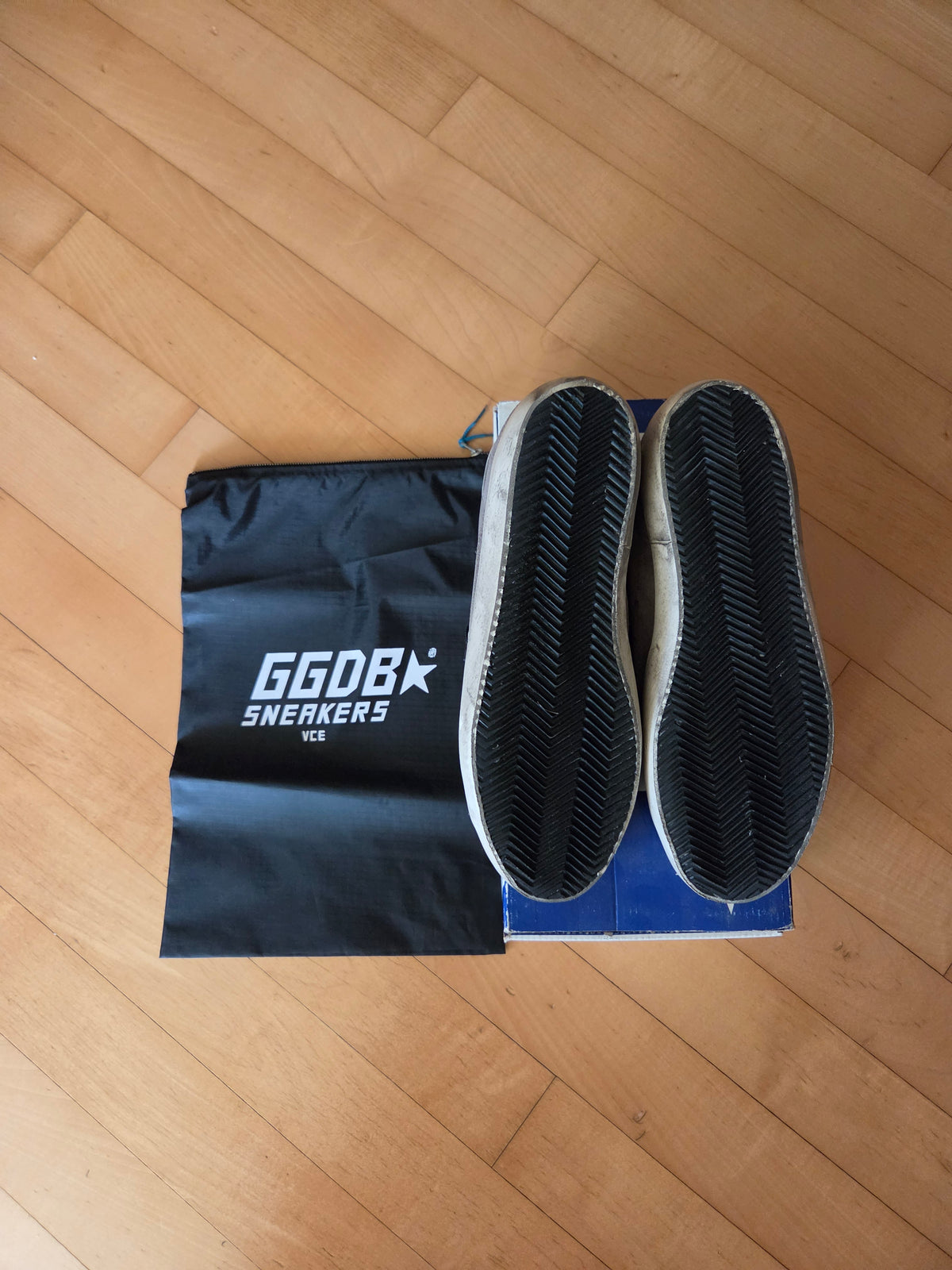 [Authentic][New] Golden Goose Superstar Mid Grey Suede White Star (G29MS590 A65 / EU 43 / 275 - 280mm)