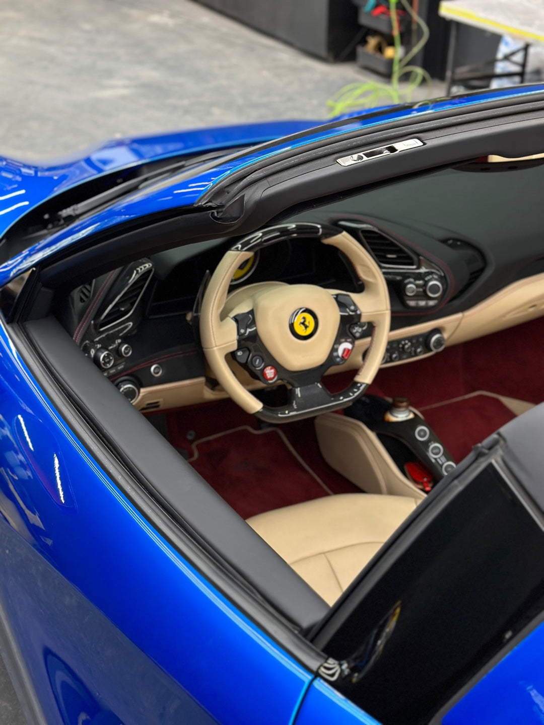 [Official Import] Feb 2019 Ferrari 488 Spider 3.9 V8, Official/Accident-free/Blue Corsa/Carbon/Lift/39,000km