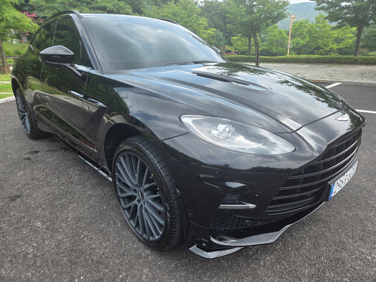 [정식출고] 애스턴마틴 DBX707 4.0 V8 AWD | 707PS | 23인치 포지드 휠 | 카본 세라믹 브레이크 | 7,400kmkm