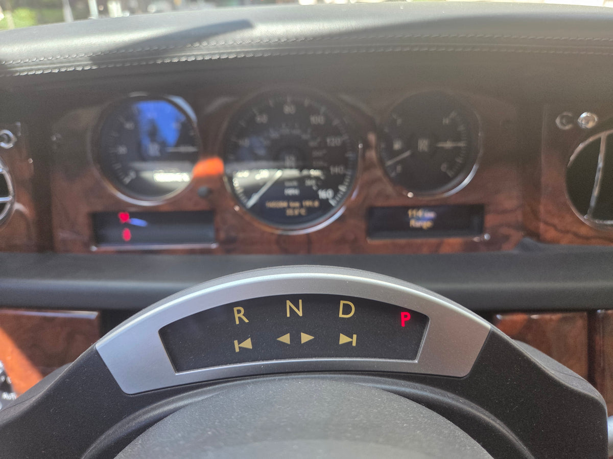 [Official Import] 2007 Model | Rolls-Royce Phantom | 145,000km