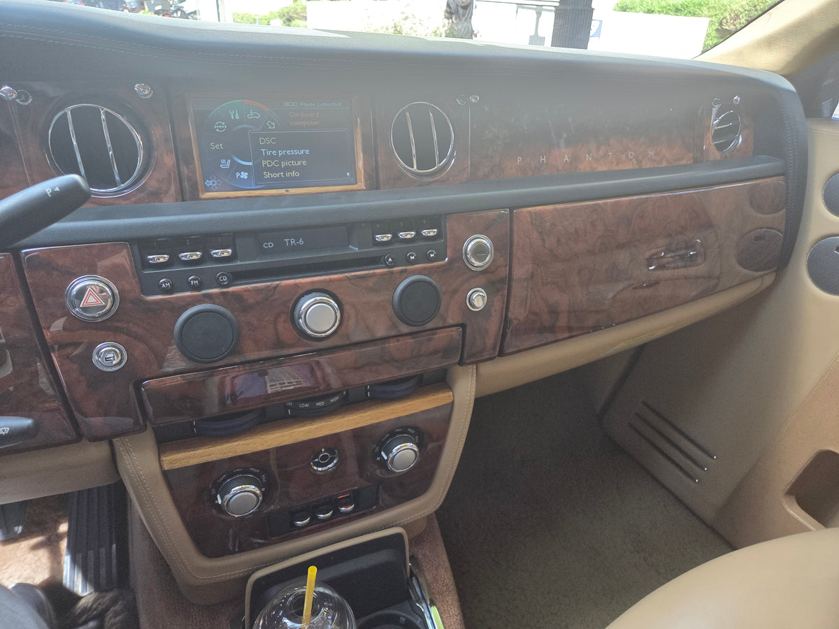 [Official Import] 2007 Model | Rolls-Royce Phantom | 145,000km